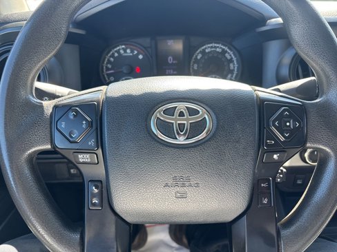 Used 2019 Toyota Tacoma SR image 18