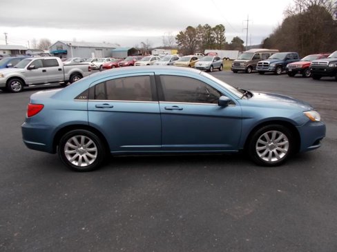 Used 2011 Chrysler 200 Touring image 12