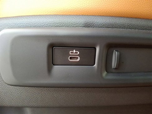 Certified 2022 BMW X5 xDrive40i w/ Premium Package image 29