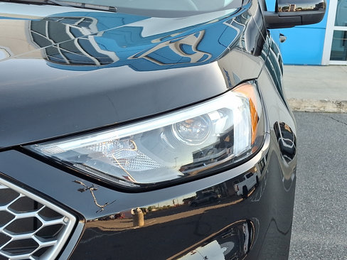 Used 2023 Ford Edge SEL image 9