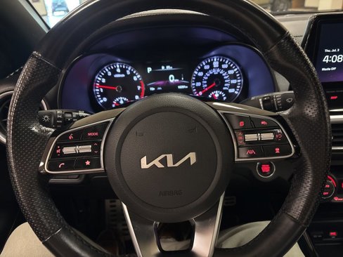 Used 2023 Kia Forte GT-Line w/ GT-Line Premium Package image 11