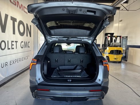 New 2026 Chevrolet Equinox ACTIV w/ Safety and Technology Package image 32