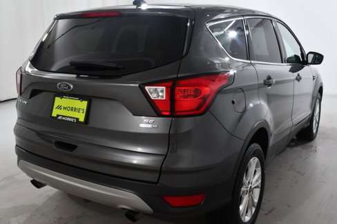 Used 2019 Ford Escape SE image 12