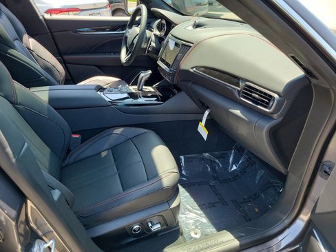New 2024 Maserati Levante GT Ultima image 13