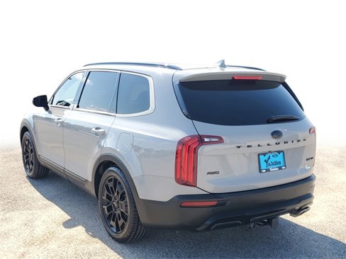 Used 2021 Kia Telluride EX w/ EX Premium Package image 3