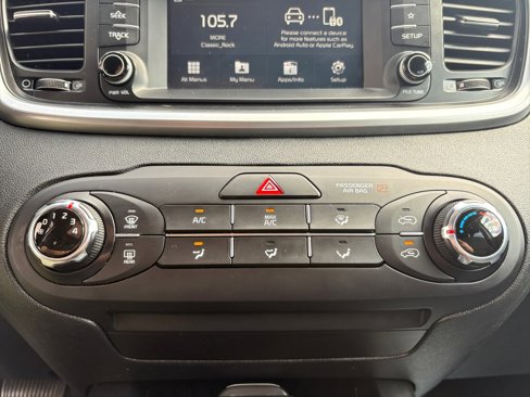 Used 2020 Kia Sorento LX image 22