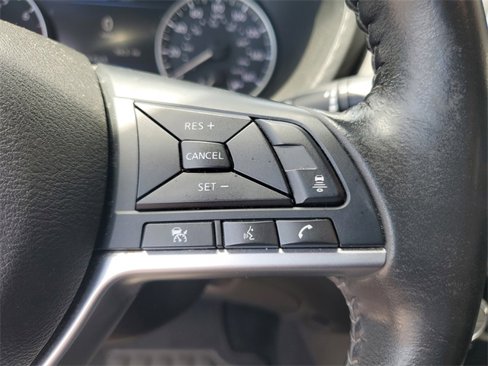 Certified 2021 Nissan Sentra SV image 18