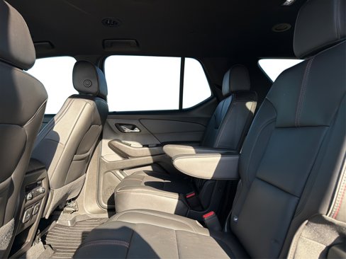 Used 2023 Chevrolet Traverse RS image 10
