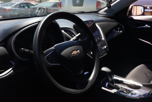 Used 2022 Chevrolet Malibu LT image 14