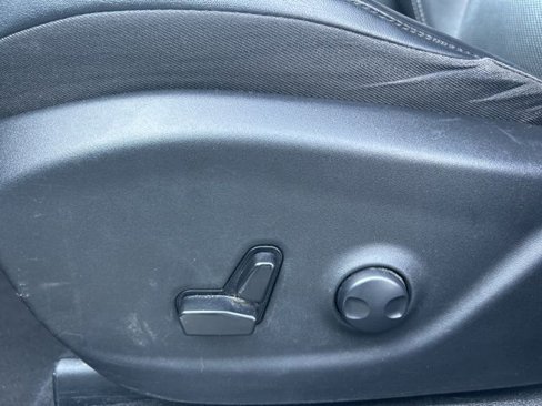 Used 2023 Jeep Cherokee Altitude Lux image 14
