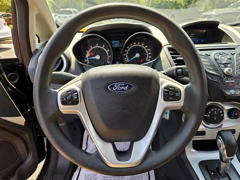 Used 2019 Ford Fiesta SE image 25