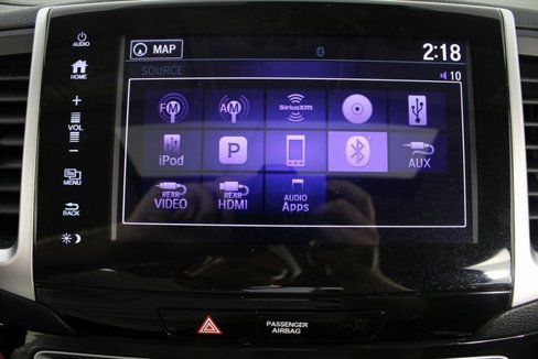 Used 2017 Honda Pilot Touring image 5