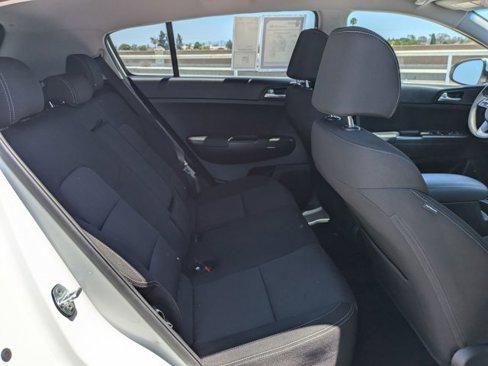 Used 2021 Kia Sportage LX image 7