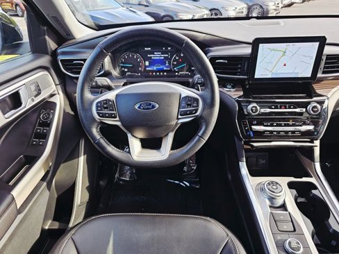 Used 2021 Ford Explorer Limited w/ Equipment Group 301A image 33