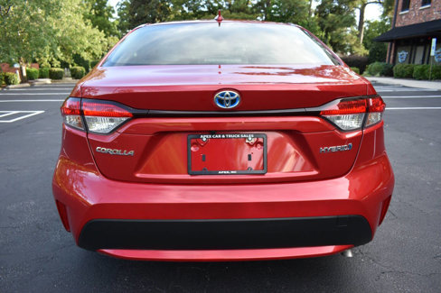 Used 2021 Toyota Corolla LE image 6
