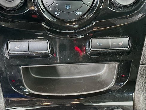 Used 2014 Ford Fiesta Titanium image 20