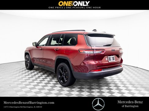 Used 2022 Jeep Grand Cherokee L Laredo image 3