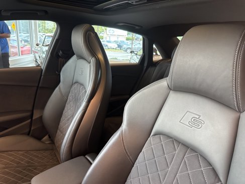 Used 2023 Audi S4 Premium Plus w/ Premium Plus Package image 11