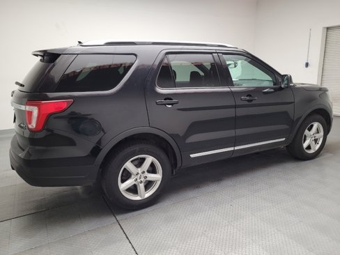 Used 2019 Ford Explorer XLT w/ Equipment Group 201A image 10