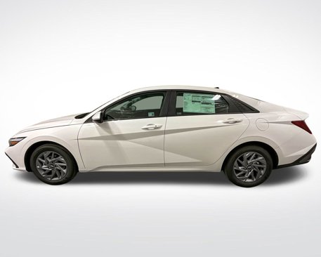 New 2025 Hyundai Elantra Blue image 9