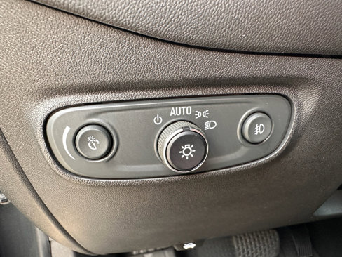 Used 2020 Chevrolet Equinox Premier image 17