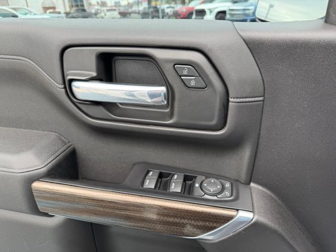 Used 2020 Chevrolet Silverado 1500 LT Trail Boss image 24