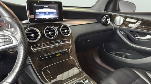 Used 2019 Mercedes-Benz GLC 300 GLC 300 image 19