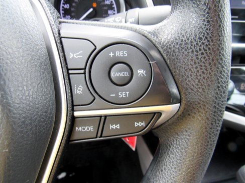 Used 2023 Toyota Camry LE image 22