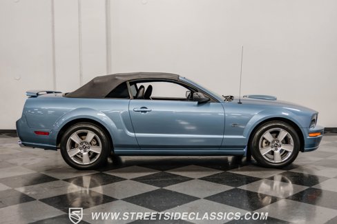 Used 2006 Ford Mustang GT image 12
