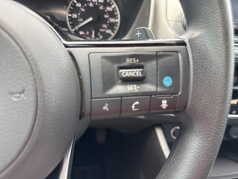 Used 2021 Nissan Rogue SV image 38