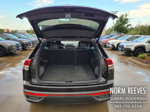 Used 2021 Volkswagen Atlas Cross Sport SE image 19