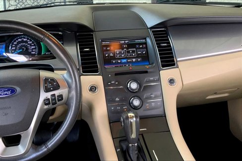 Used 2015 Ford Taurus SEL w/ Equipment Group 201A image 6