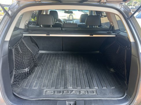 Used 2010 Subaru Outback 2.5i Limited w/ Protection Package 1A image 19