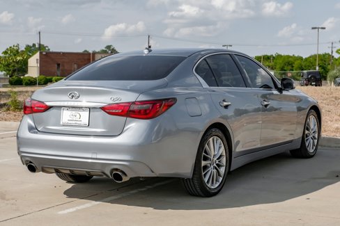 Used 2018 INFINITI Q50 Luxe image 10