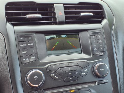 Used 2018 Ford Fusion S w/ Equipment Group 101A image 9