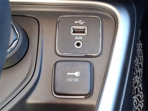 Used 2018 Jeep Compass Latitude w/ Popular Equipment Group image 25