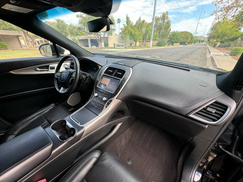 Used 2019 Lincoln Nautilus Reserve w/ Ultimate Package image 32