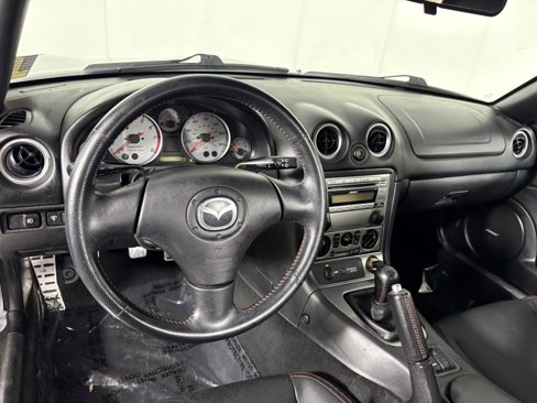 Used 2004 MAZDA MX-5 Miata MAZDASPEED w/ Grand Touring Pkg image 19