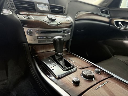 Used 2011 INFINITI M56 x w/ Deluxe Touring Pkg image 21