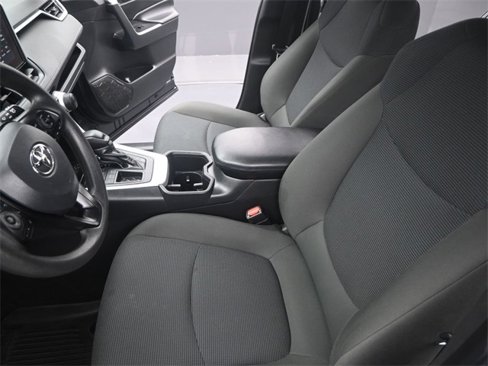 Used 2023 Toyota RAV4 LE image 10