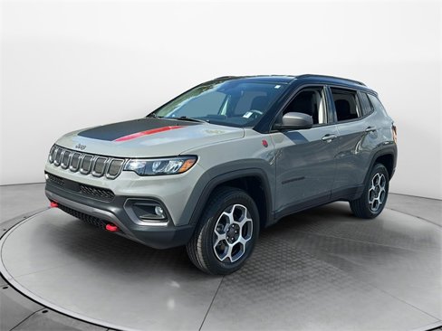 Used 2022 Jeep Compass Trailhawk w/ Trailer Tow Group image 3