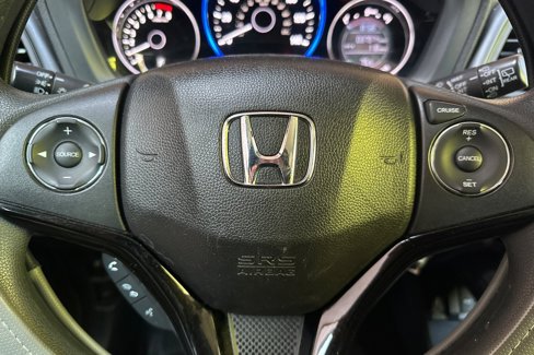 Used 2016 Honda HR-V LX image 24