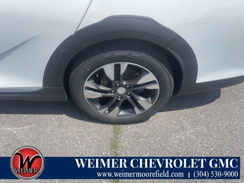 Used 2018 Buick Regal Essence w/ Driver Confidence Package #1 image 32