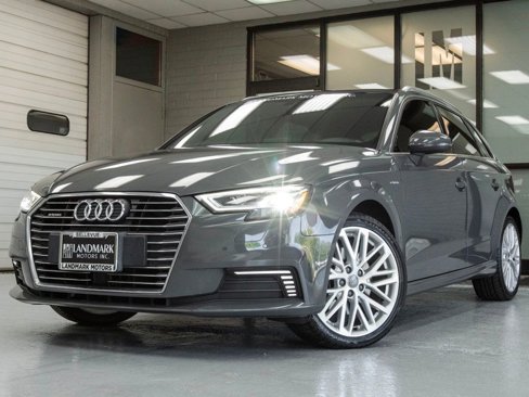Used 2018 Audi A3 e-tron Premium Plus w/ Technology Package image 2