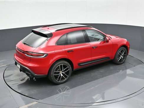 Used 2025 Porsche Macan image 29