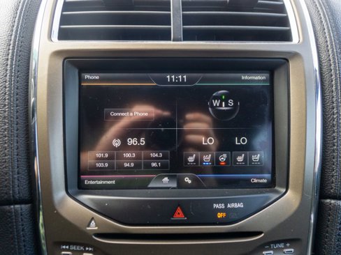 Used 2011 Lincoln MKX AWD w/ 101A Rapid Spec Order Code image 21