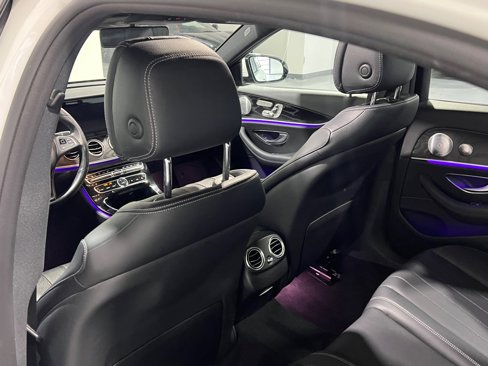 Used 2017 Mercedes-Benz E 300 4MATIC image 42
