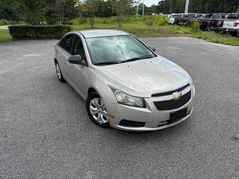 Used 2013 Chevrolet Cruze LS image 20