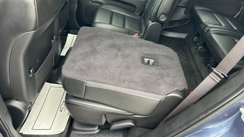 Used 2020 Dodge Durango SXT image 61