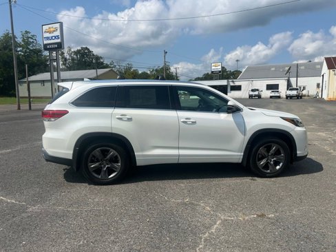Used 2018 Toyota Highlander Limited Platinum image 8